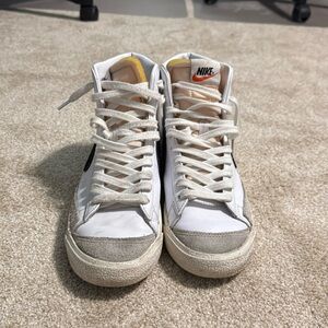 Nike blazer size 9 men’s with original box